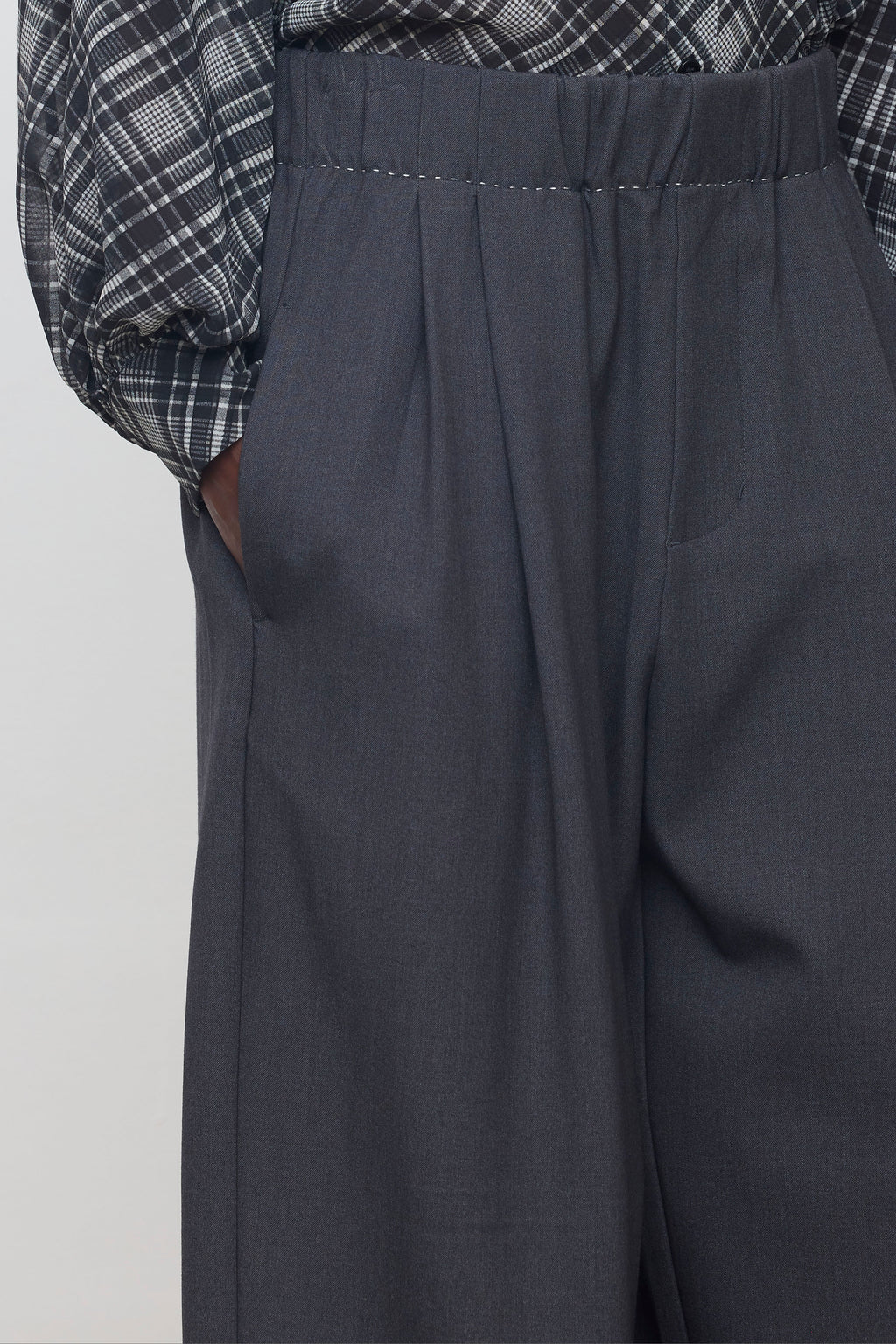 Pantalone grigio scuro eleh