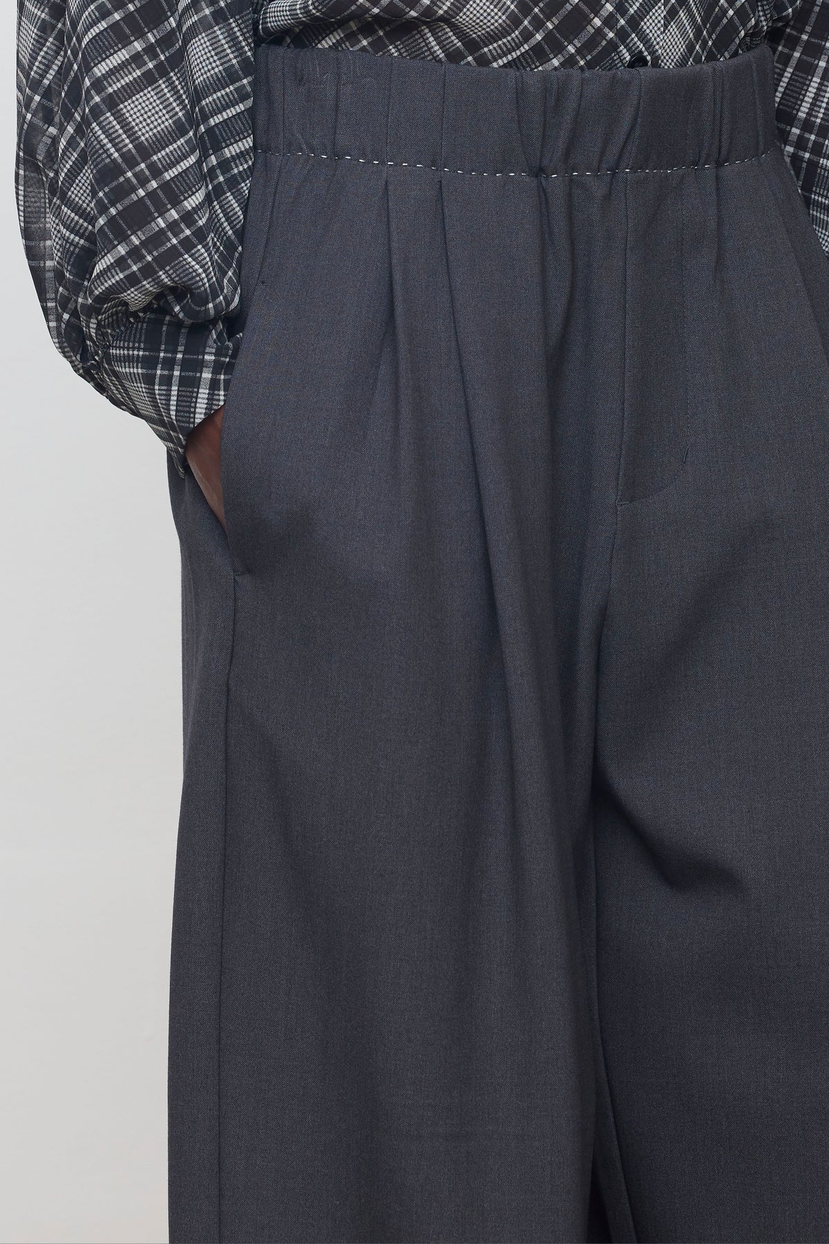 Pantalone grigio scuro eleh