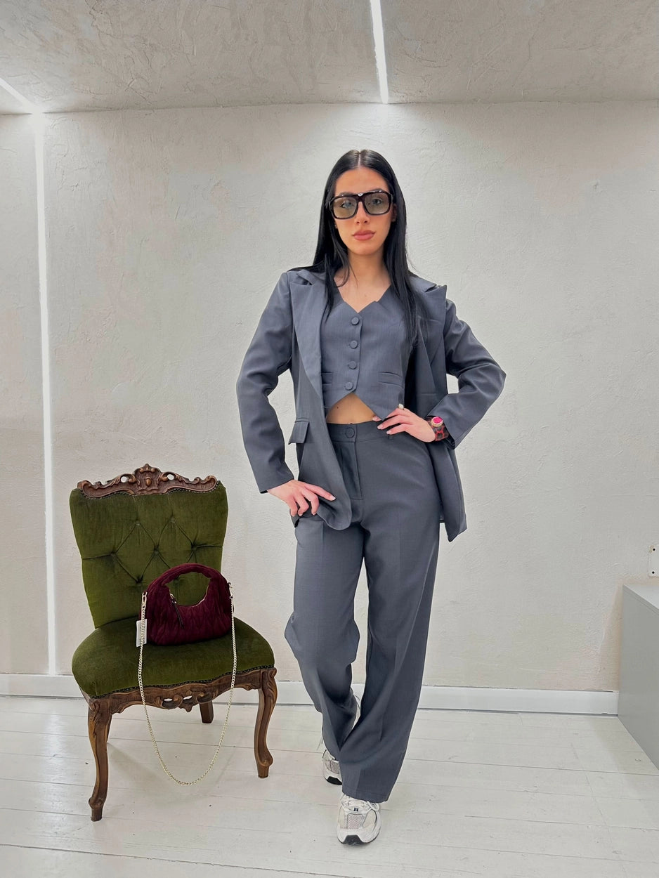 Tailleur Grigio - THE SECRET LOFT