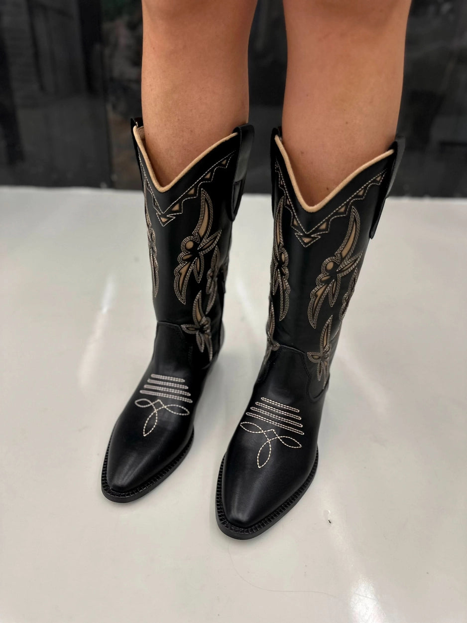 Stivale nero - THE SECRET LOFT