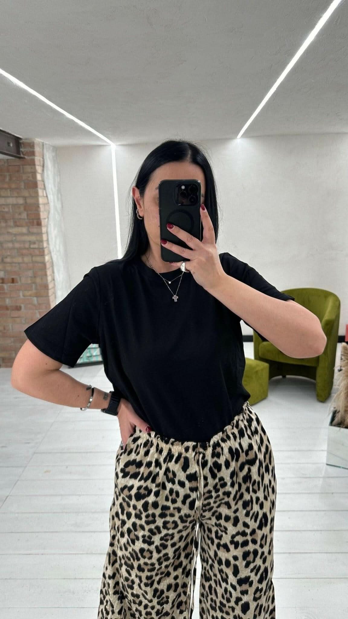 Maglia basic nera - THE SECRET LOFT